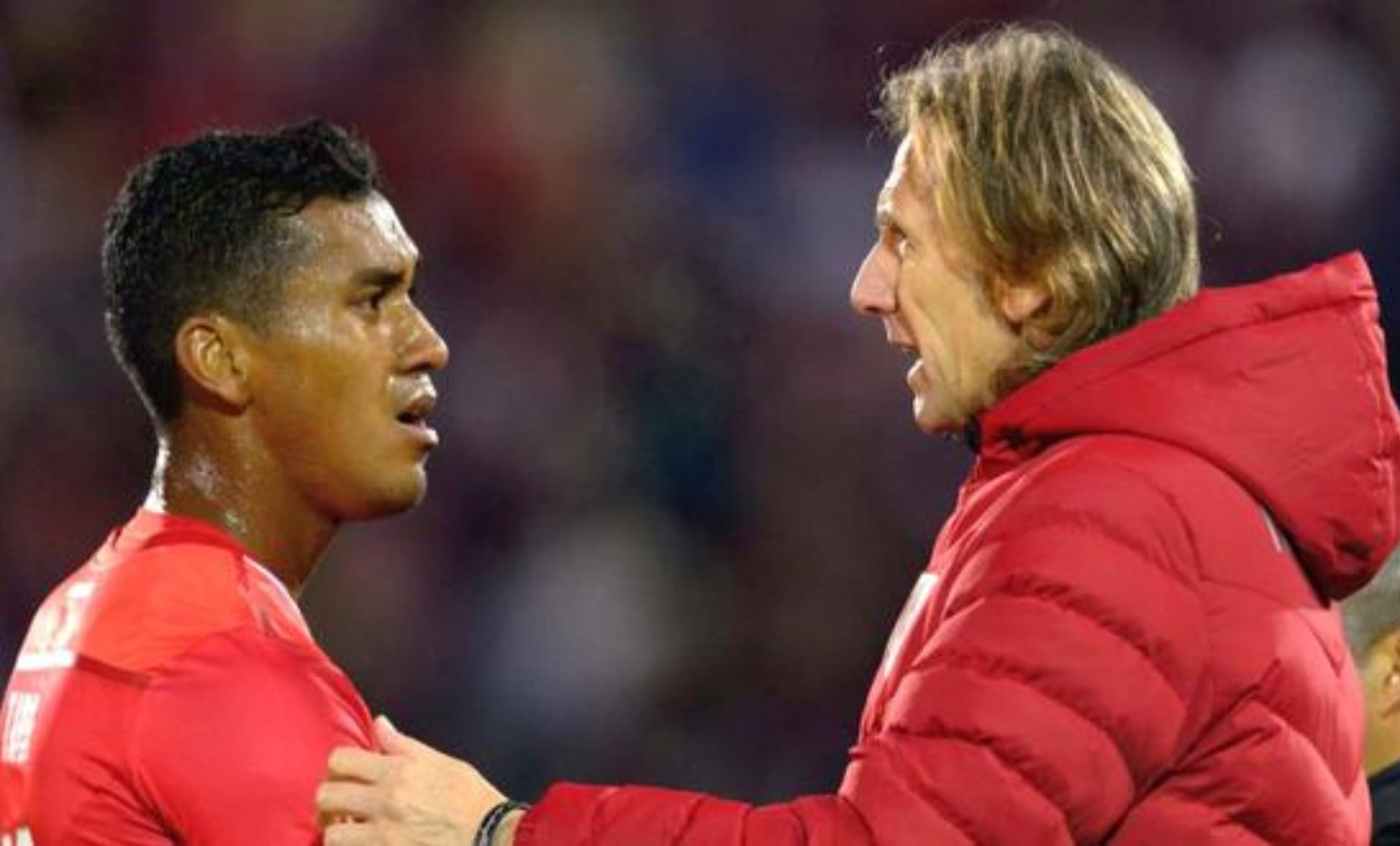 Renato Tapia se incorporará a la bicolor en Barcelona