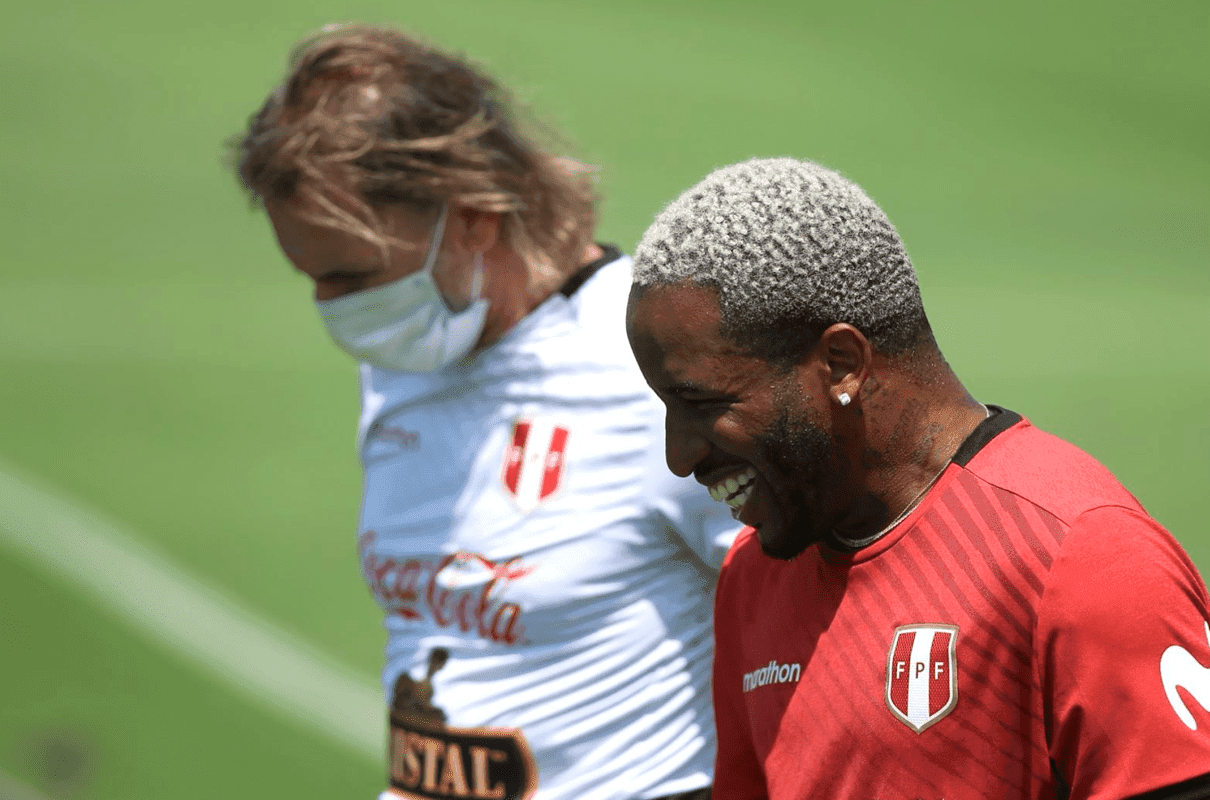 Ricardo Gareca siempre confió en él pese a ser malo, pero ahora le ruega a Reynoso que le de una oportunidad
