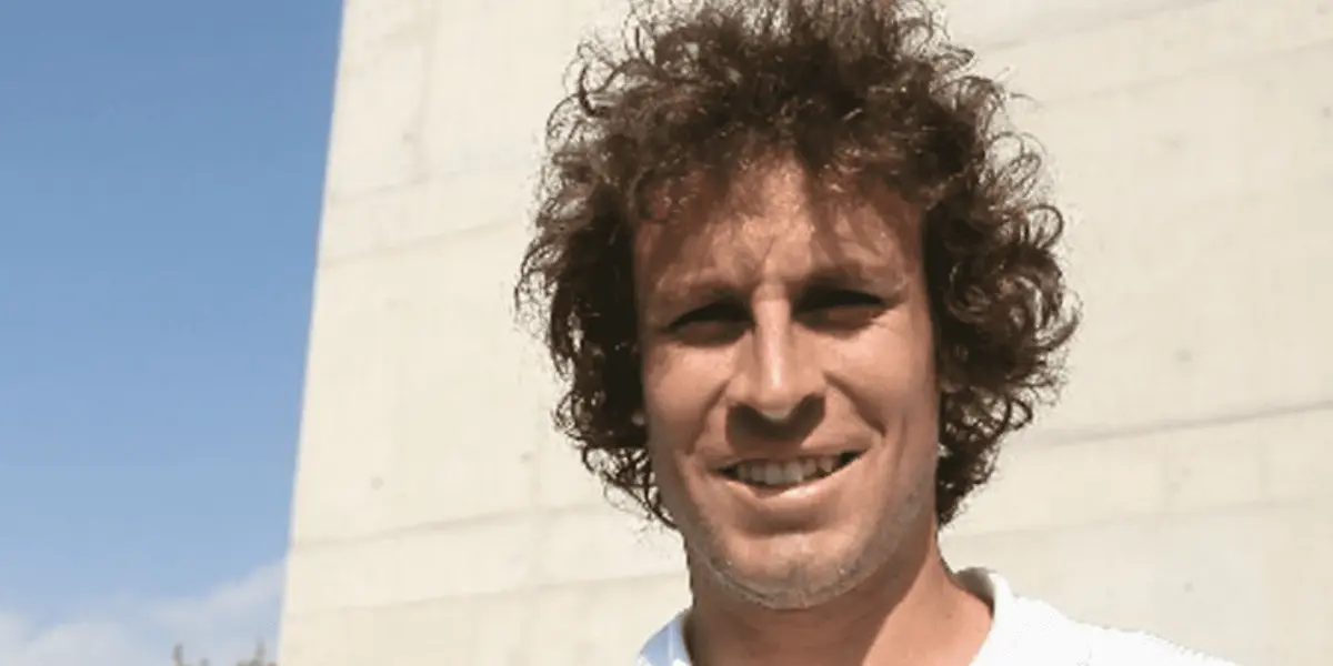 Salomón sorprendió al llegar a tremendo equipo