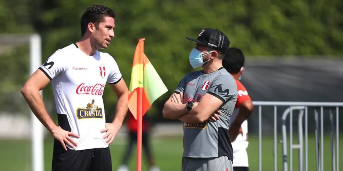 'Santi' se habría sentido incómodo por entrar de cambio y no ser titular en un partido donde se necesitaba su perfil como atacante.