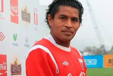 Santiago Acasiete, es hincha de Cienciano debido a los logros que consiguió con el club peruano