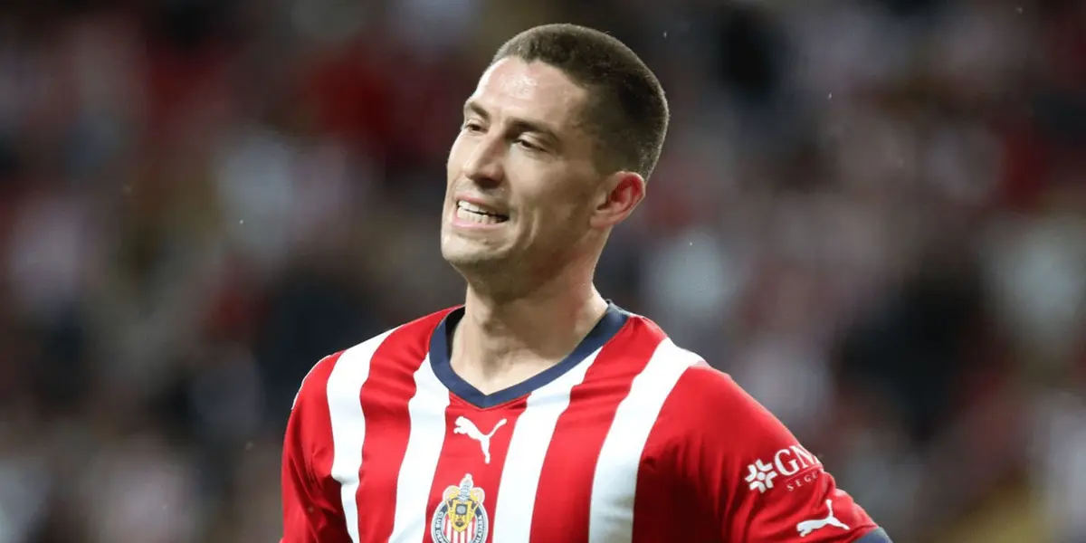 Se conoció el motivo por el que Santiago Ormeño no funcionó en Chivas