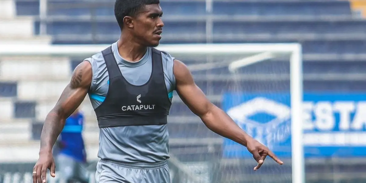 Se trata de canterano Carlos Gómez de 16 años que acaba de llegar al primer equipo.