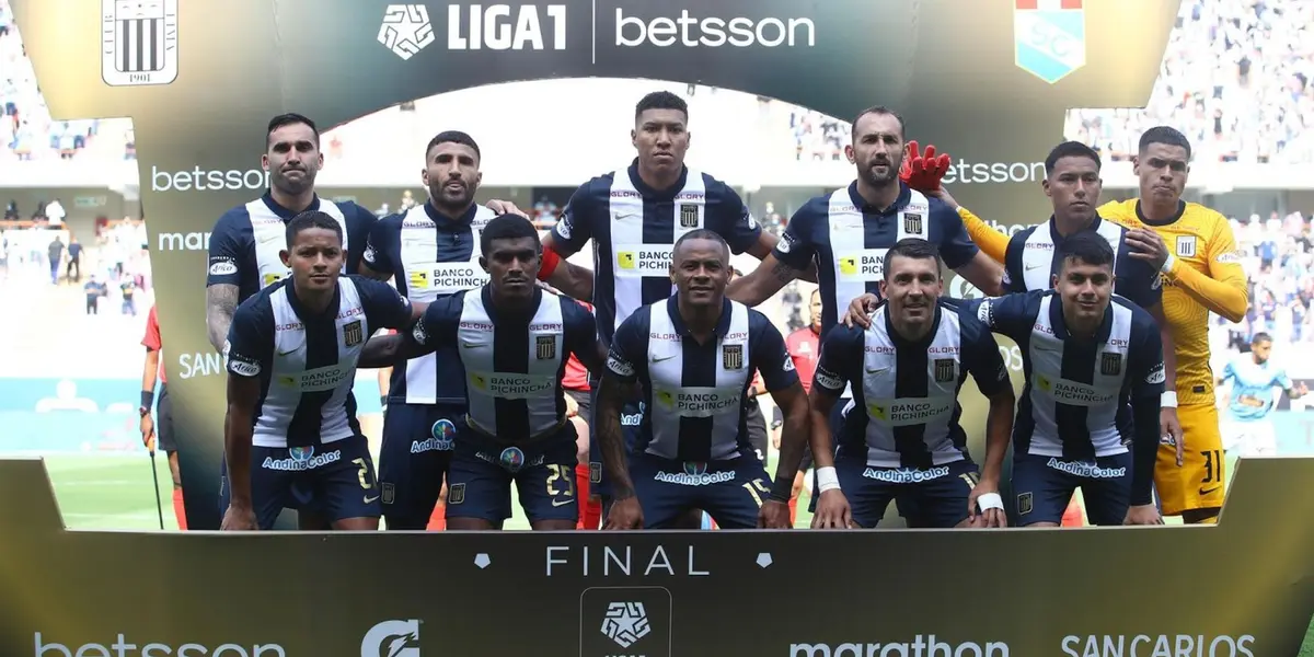 Se trata de Hernán Barcos, pues el club Íntimo estaría buscando a un jugador para su puesto.