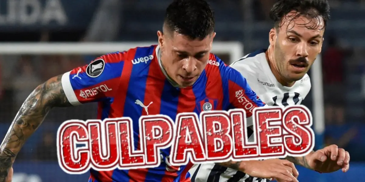 Sebastián Rodríguez peleando la pelota con Iturbe de Cerro Porteño