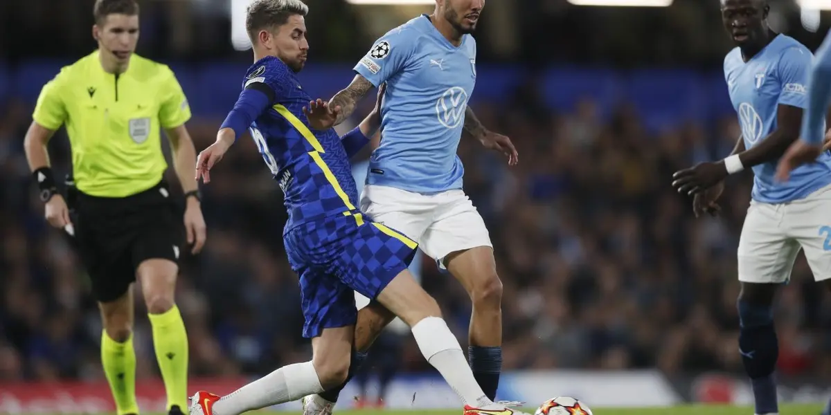 Sergio Peña da sus primeros pasos en la Champions League