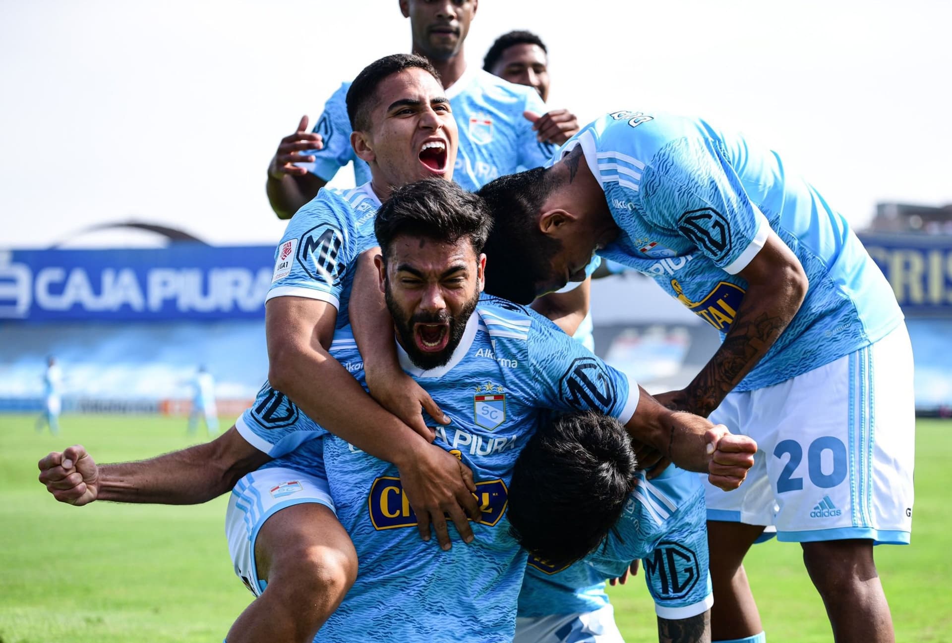 Sporting Cristal jugará semifinales y este futbolista ‘rimense’ la rompió ante Mannucci