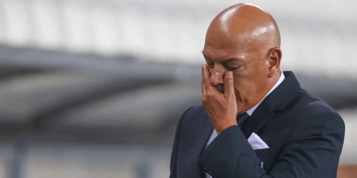 Sporting Cristal sigue firme en su lucha por mantener el liderato en la tabla del acumulado para conseguir disputar directamente la final nacional pero hoy tuvo un golpe que complicará el desarrollo de su juego