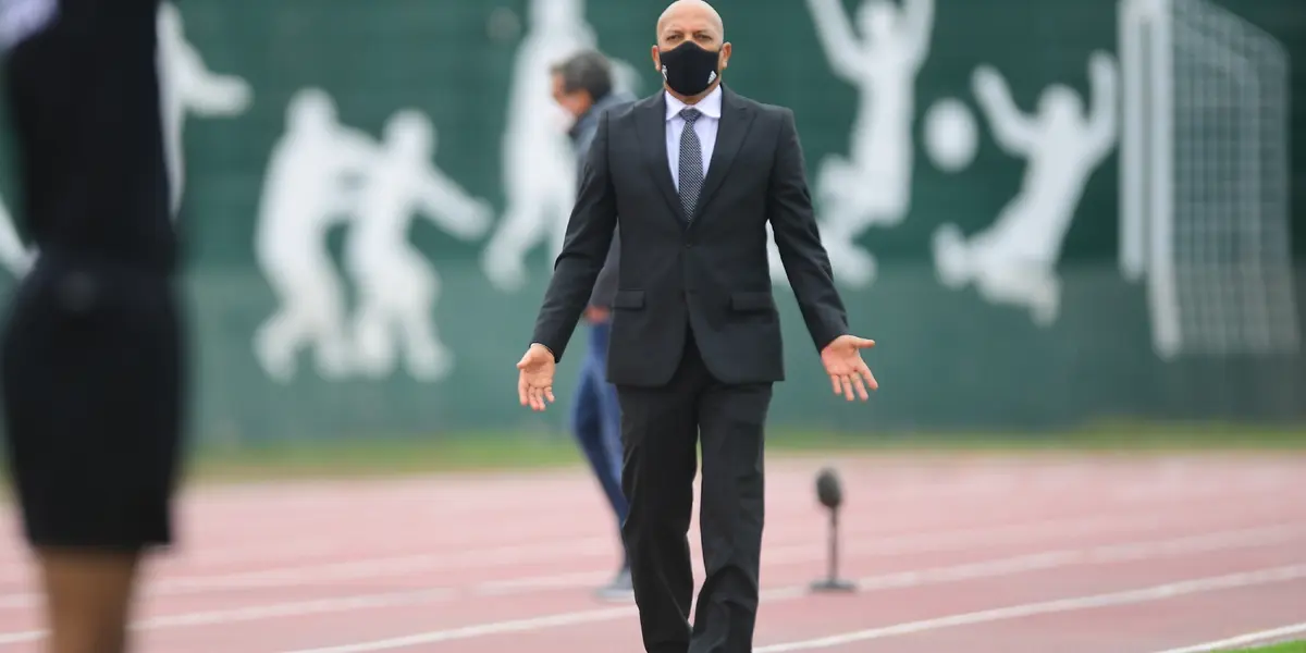 Sporting Cristal volvió a caer ante la Universidad César Vallejo de 'Chemo' Del Solar por la Liga 1, siendo el único rival al que Roberto Mosquera no ha podido superar desde su retorno al cuadro bajopontino.