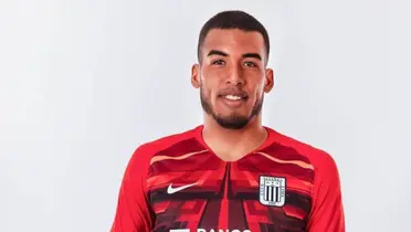 Steven Rivadeneyra con la camiseta de Alianza Lima de Perú (Foto: ESPN Ecuador)