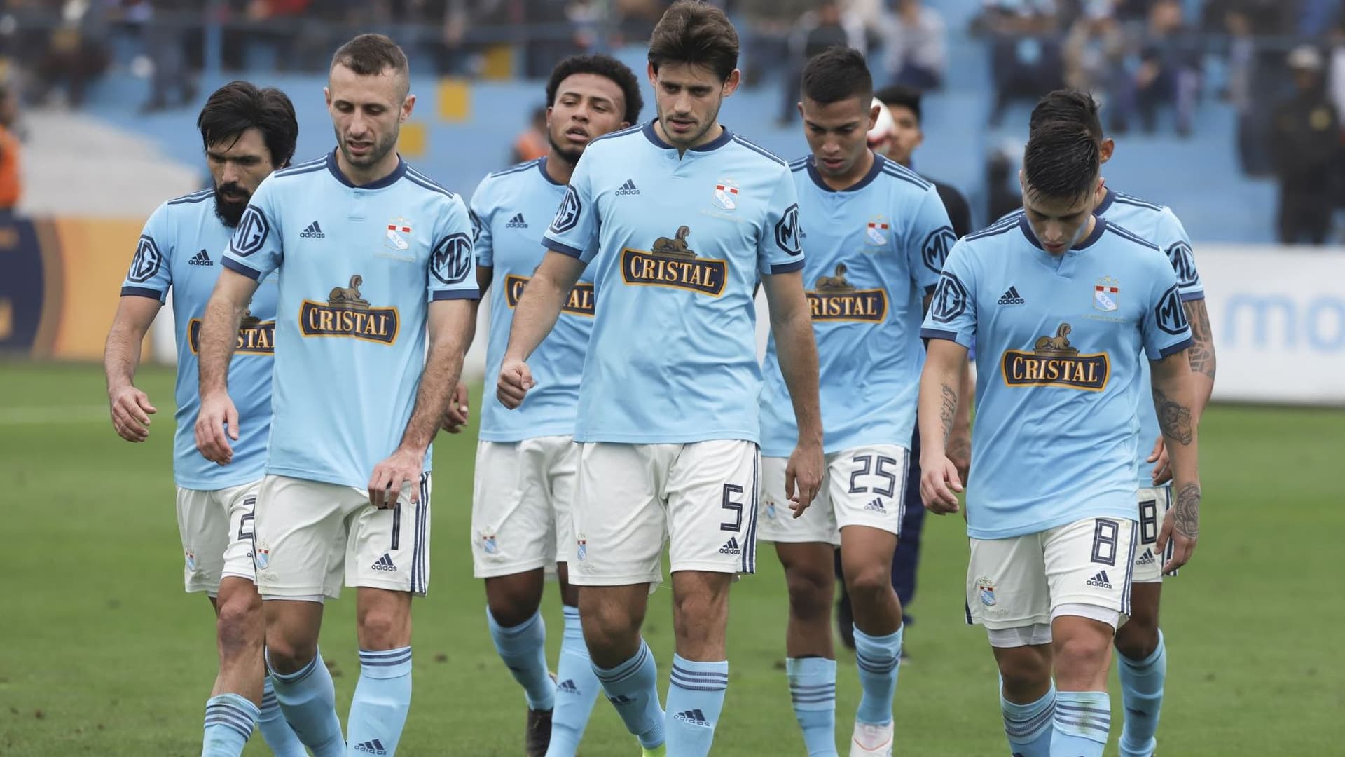 Tadashi Aoki, Carlos Ruiz y José Inga son los tres jovenes que pueden salir del equipo de Mosquera en esta temporada.