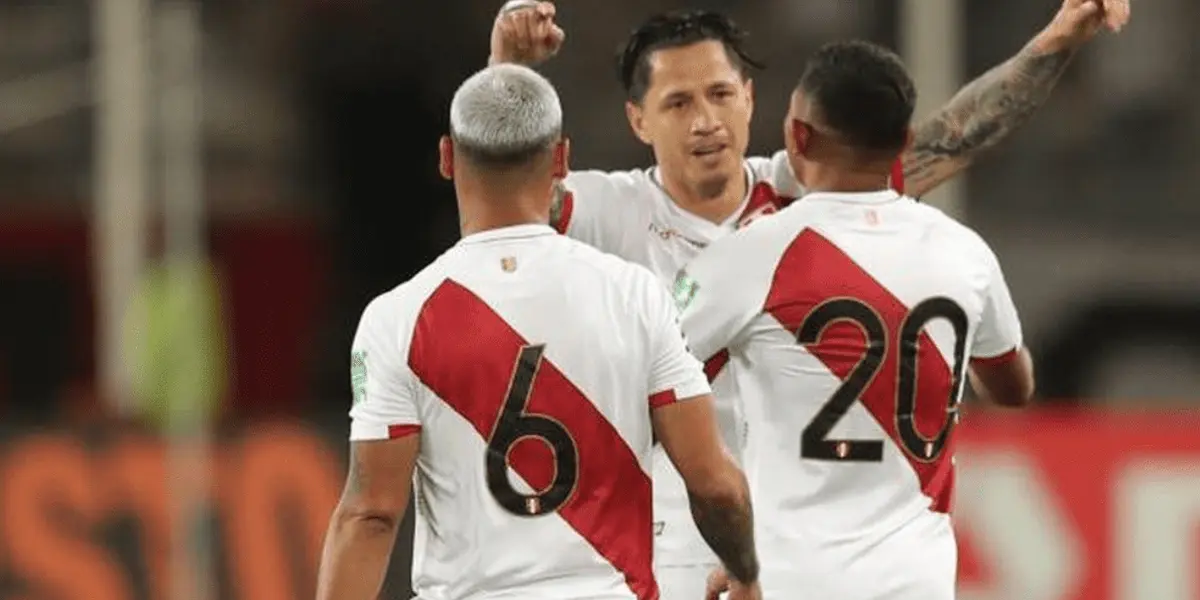 Tan solo tiene 19 años y podría ser titular en la Selección Peruana de Juan Reynoso