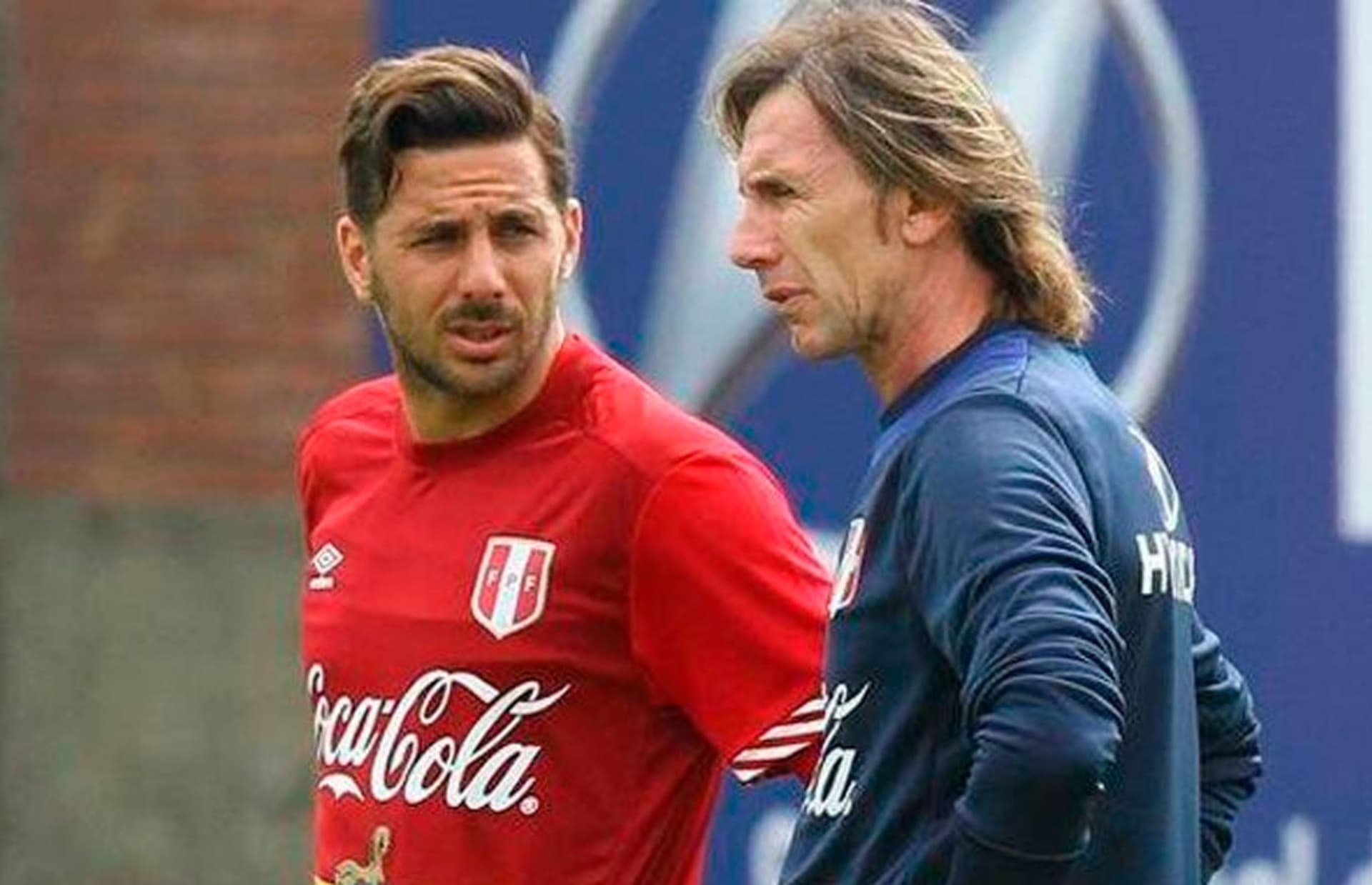 Técnico criticó al ‘Tigre’ por haber excluido al ‘Bombardero de los Andes’ de la Selección Peruana