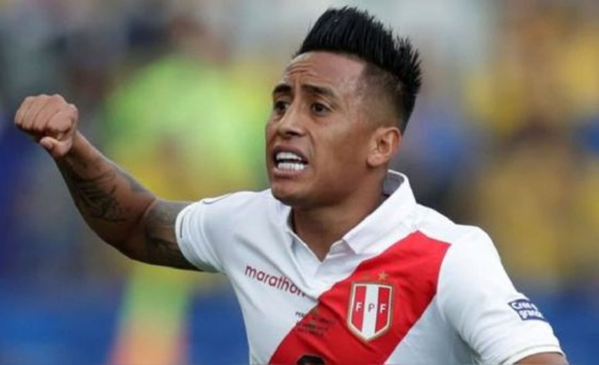 Técnico se agarró a los puños con el crack de Al - Fateh y de la Selección Peruana