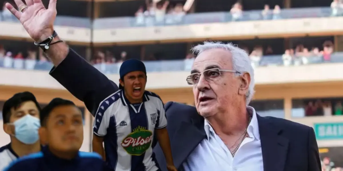 Técnico uruguayo tuvo un impase, mientras caminaba en la calle.