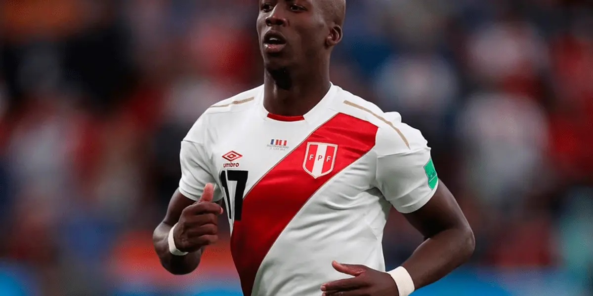 Tenía todo para ser hoy en día el suplente de Luis Advíncula, pero sus malas decisiones le jugaron en contra