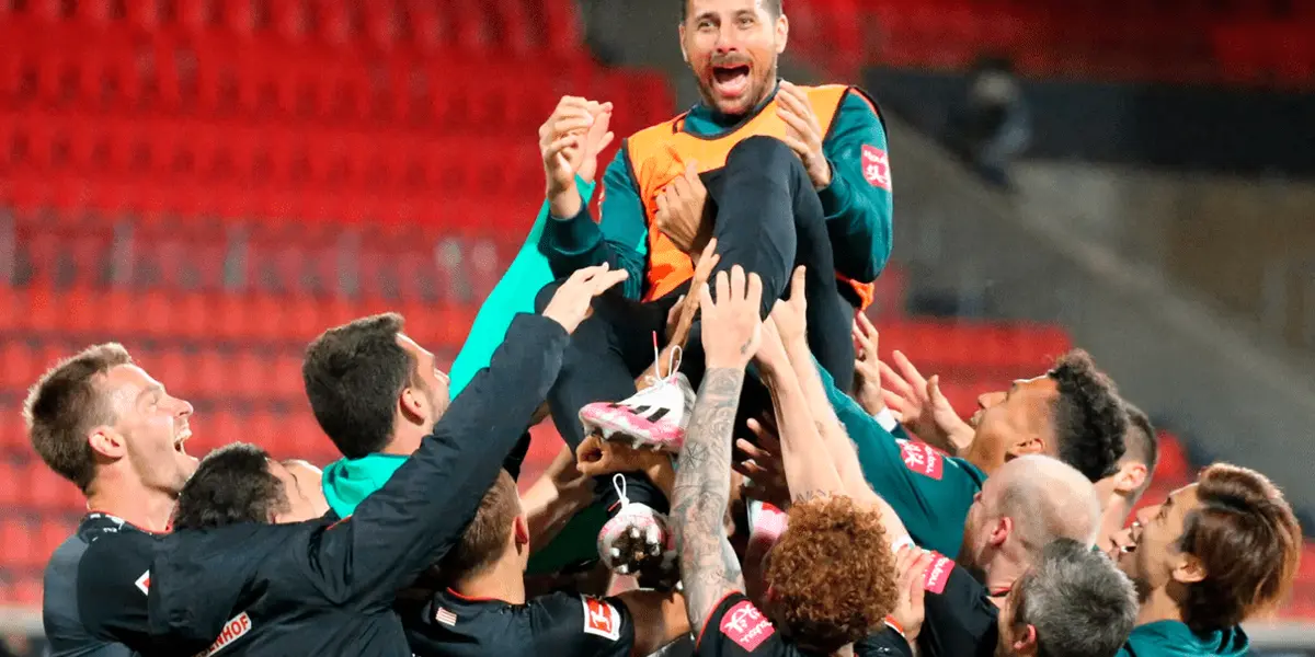 Todo está quedando casi listo para la despedida de Claudio Pizarro que será en Setiembre