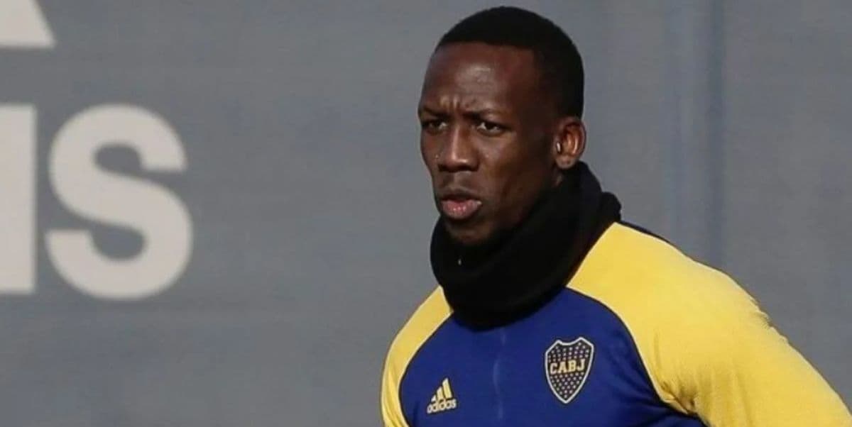 Todo indica que Bolt quiere irse del club, pero los directivos lo han convencido de que se quede.