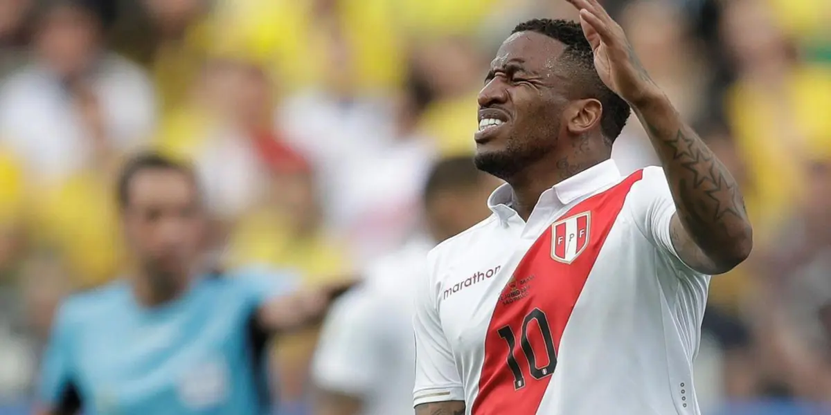 Tras darle a los hinchas de la Bicolor muchas alegrías, la ‘Foquita’ no fue reconocido en Miraflores