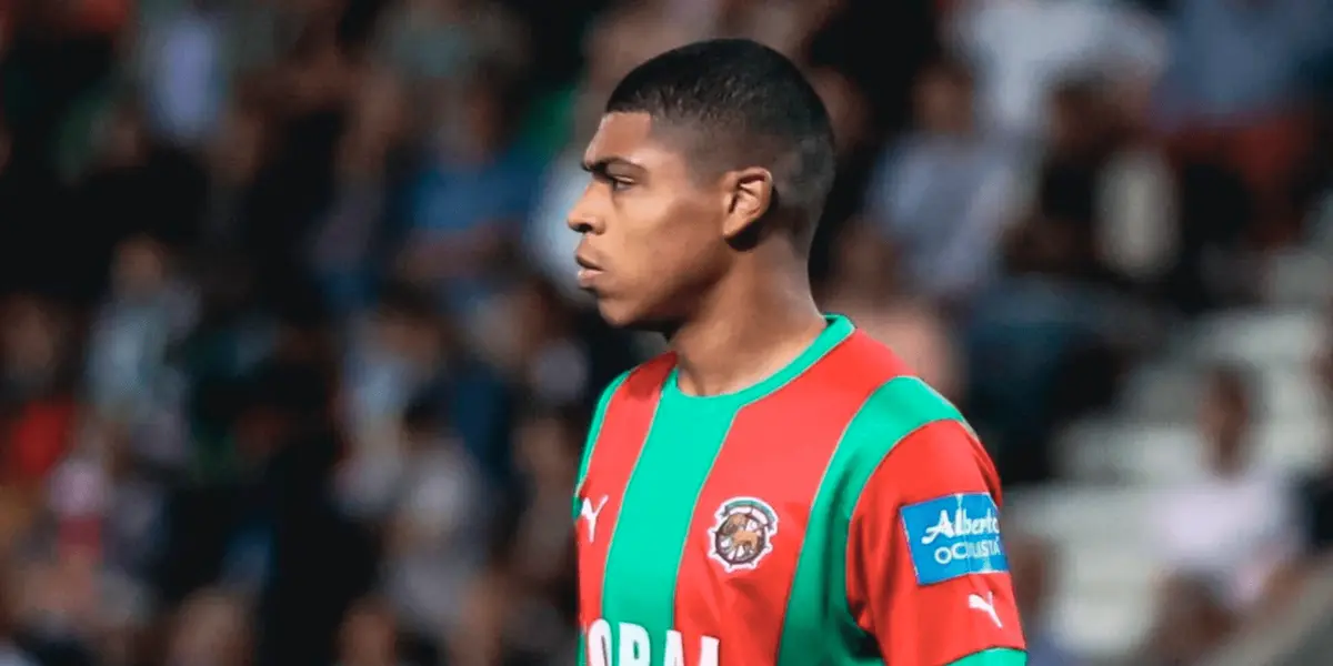 Tras haber terminado su paso por el extranjero, Percy Liza reveló en donde jugará