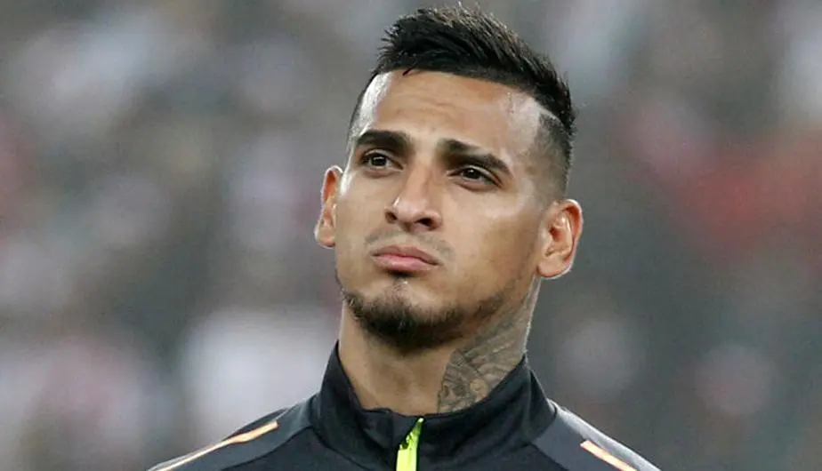 Trauco le gana el duelo Benavente