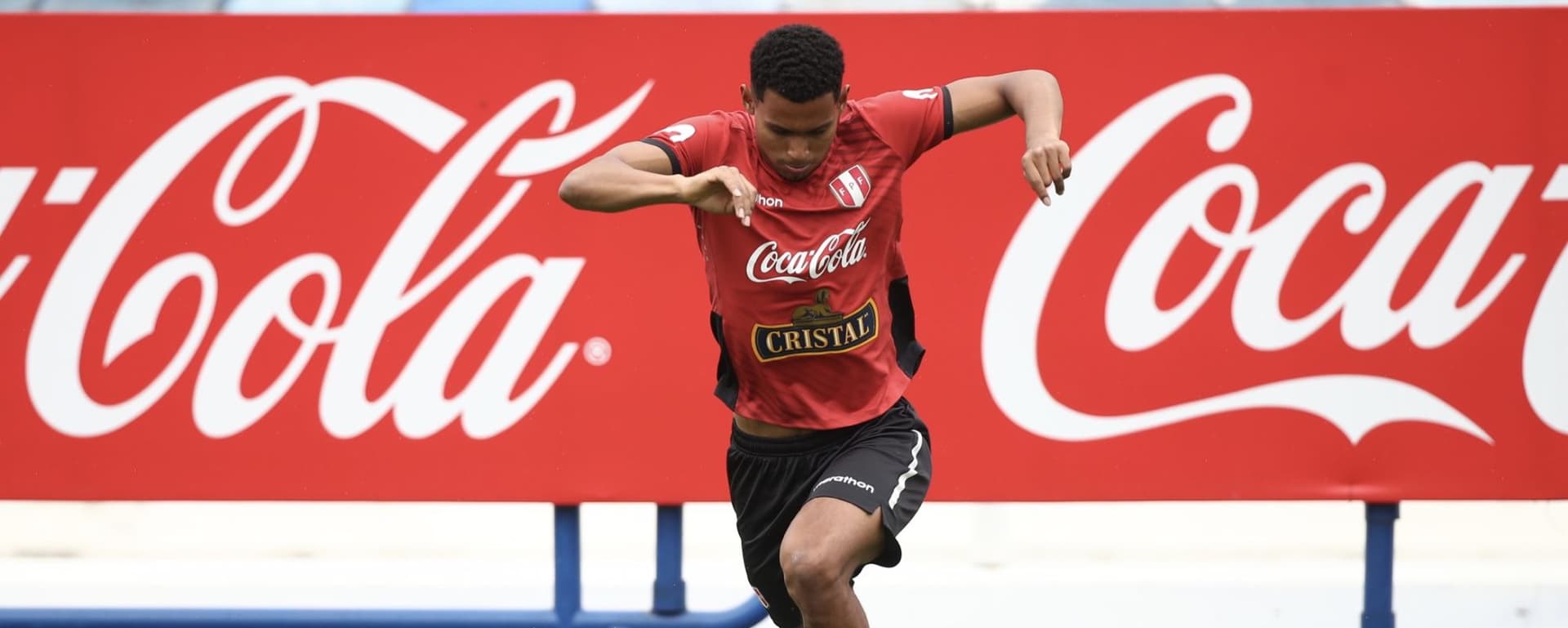 Un exjugador y periodista acusó al lateral derecho de tener la responsabilidad en el gol de Bolivia.