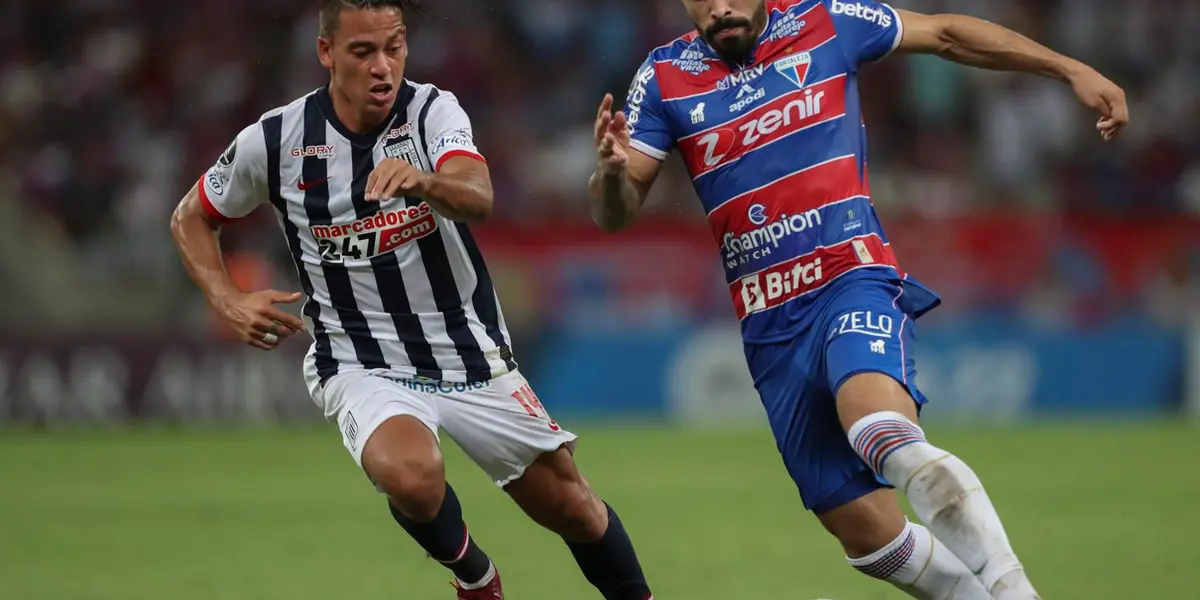 Un futbolista blanquiazul sigue recibiendo grandes críticas por su mal juego en la Copa Libertadores