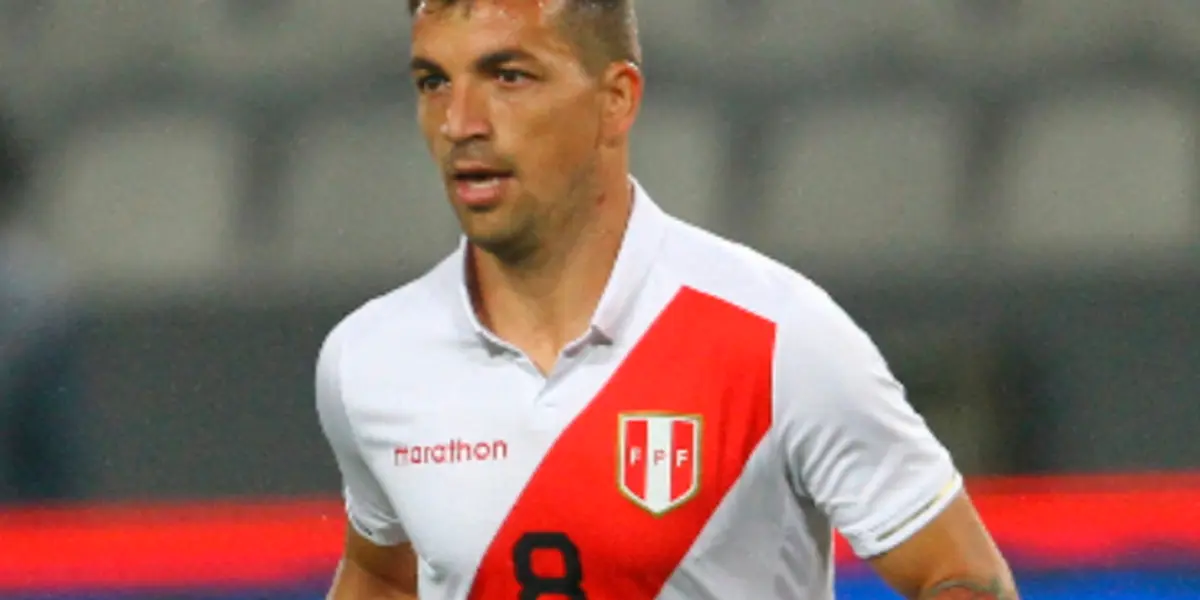 Un jugador no deja que el atacante de Colo Colo se tomado en cuenta por el ‘tigre’