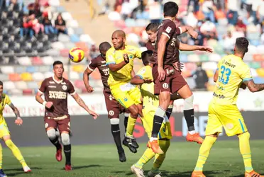 Universitario terminó el primer tiempo empatado contras Stein