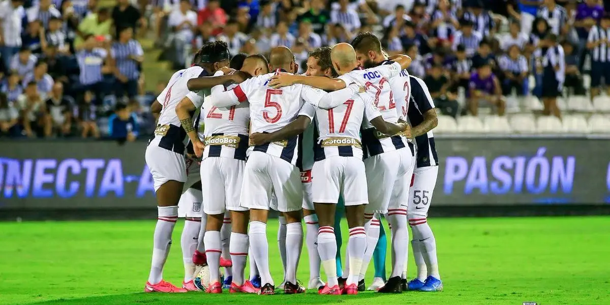 Uno de los jugadores más criticados en Alianza Lima se compró un carro valorado en 60 mil dólares.