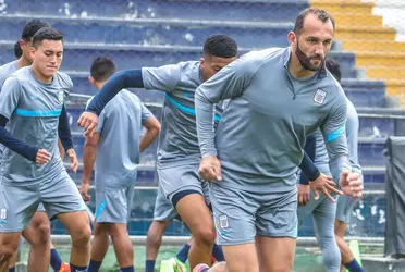 Valenzuela salió expulsado por una falta innecesaria y el 'pirata' no se la dejó pasar.