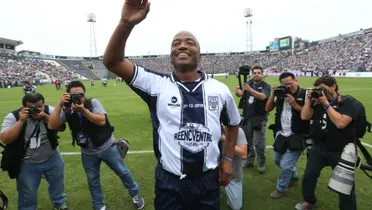 Waldir Saenz con la camiseta de Alianza Lima (Foto: La Razón)