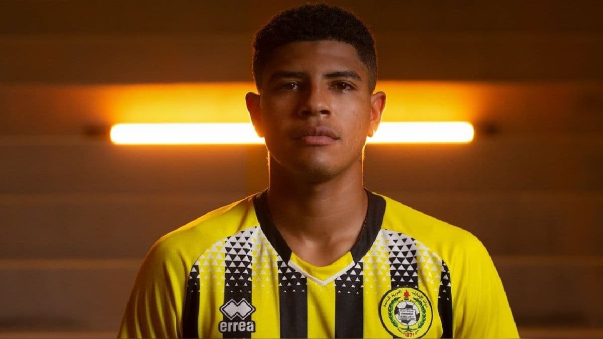 Wilder Cartagena debutó en el Al Ittihad Kalba de Emiratos Árabes y tras ello el director técnico del club mencionó que lo dejó muy conforme con su rendimiento.