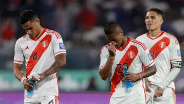 Ya en su equipo no está jugando y la Selección Peruana lo veía como su nueva estrella
