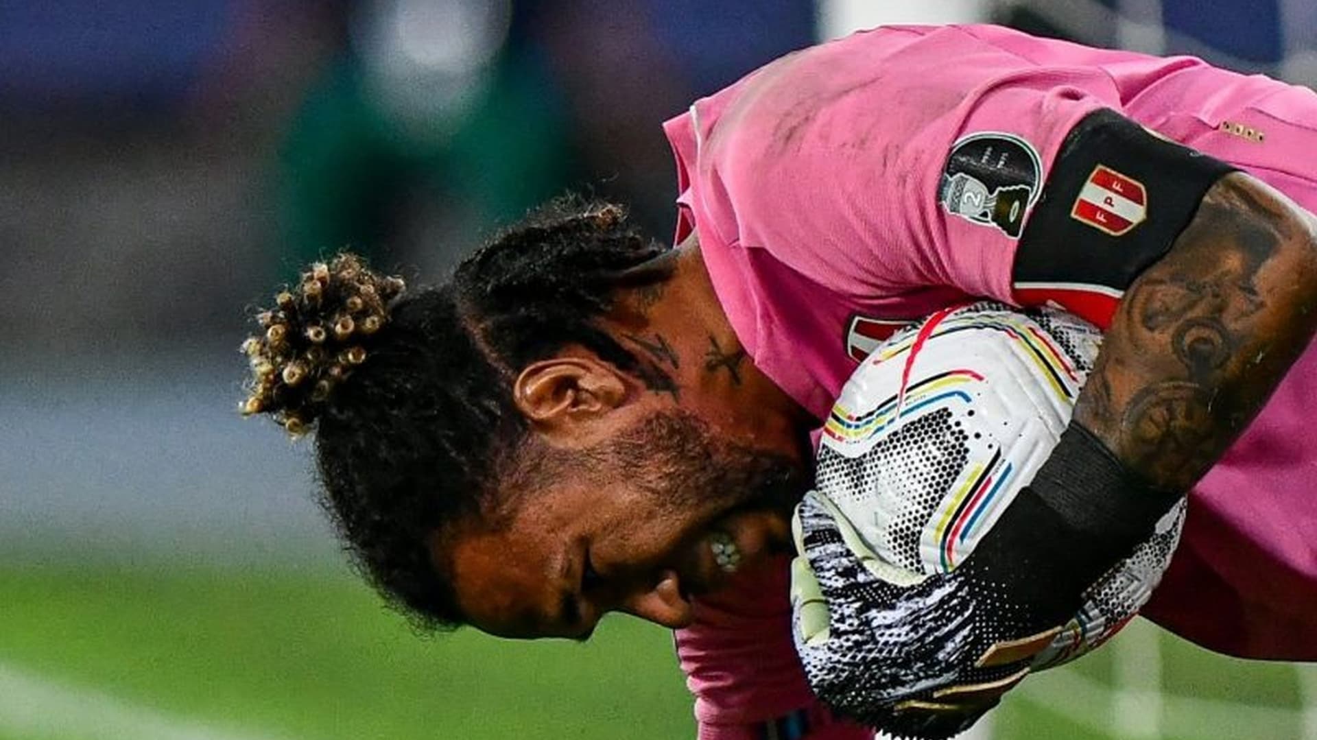 Yoshimar Yotún es el jugador que más cerca está de llegar a Arabia para continuar su carrera.